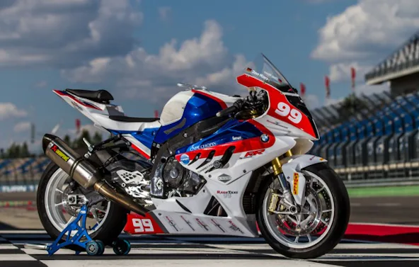 Superbike Training mit Leihmotorrad (8 std.) Brno