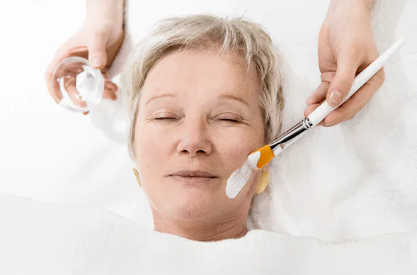 Beauty Anwendung mit Massage (Wellness für Frauen) Konstanz